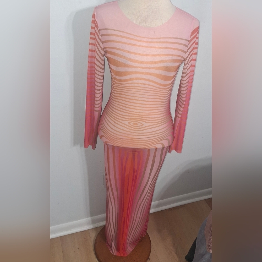 Gorgeous Long Sleeve Maxi Dress- W Sz Medium